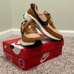 Nike Women’s Waffle Debut Size 8 Brown and Tan Sneakers